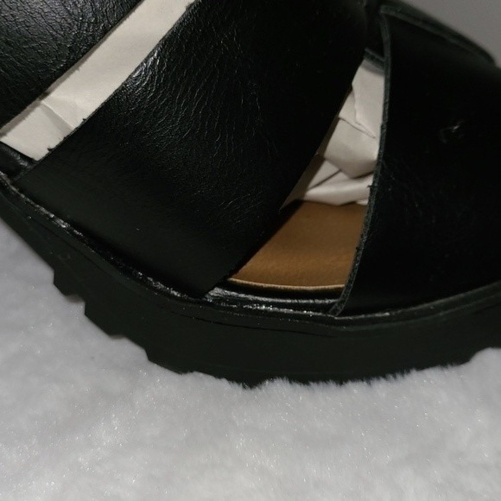 Universal Thread Strapped Block Heel Black Sandals Women's Size 11 NWOT - Picture 15 of 16